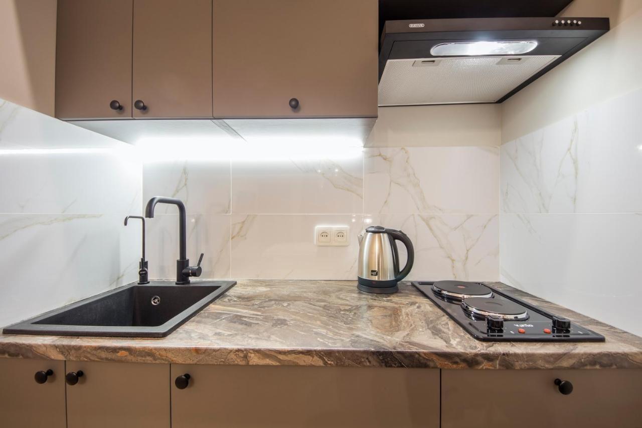 Apartments On Antonovycha Киев Екстериор снимка