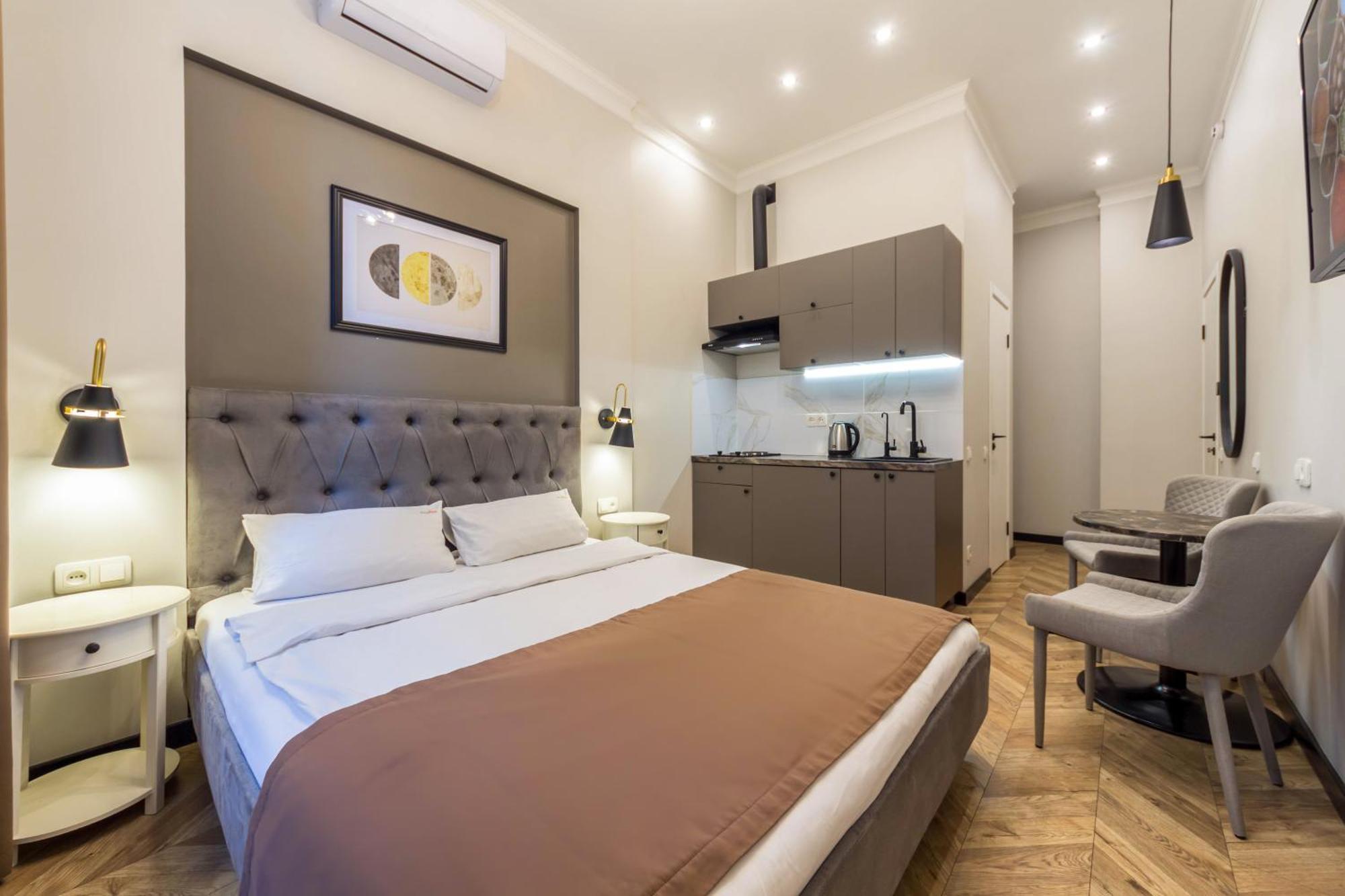 Apartments On Antonovycha Киев Екстериор снимка