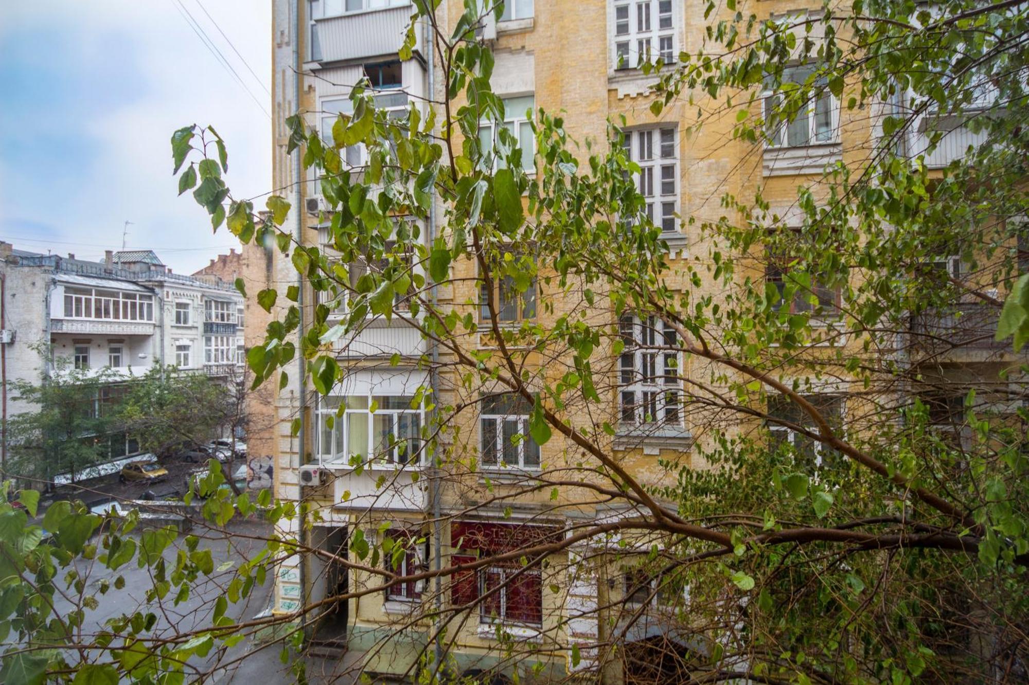 Apartments On Antonovycha Киев Стая снимка
